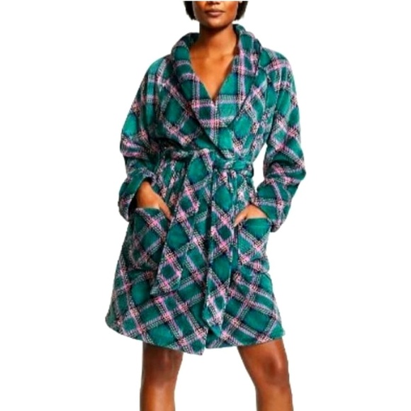 Victoria's Secret Other - Victoria Secret Super Soft Short Cozy Robe Green/Pink Plaid Size M/L